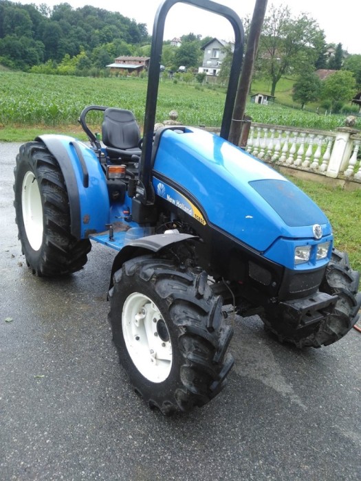 Tractor New Holland TCE55