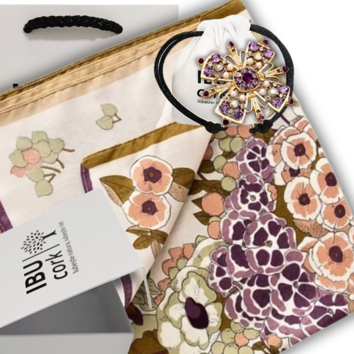 Set cadou esarfa Purple cu brosa