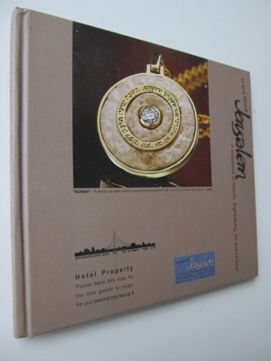 Jerusalem A guidebook to history , sightseeing , art and leisure (Ierusalim) foto