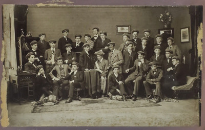 LICEENI GERMANI , POZA DE GRUP IN STUDIO , 1913 foto