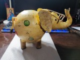 Pusculinta vintage elefant cu ochelari