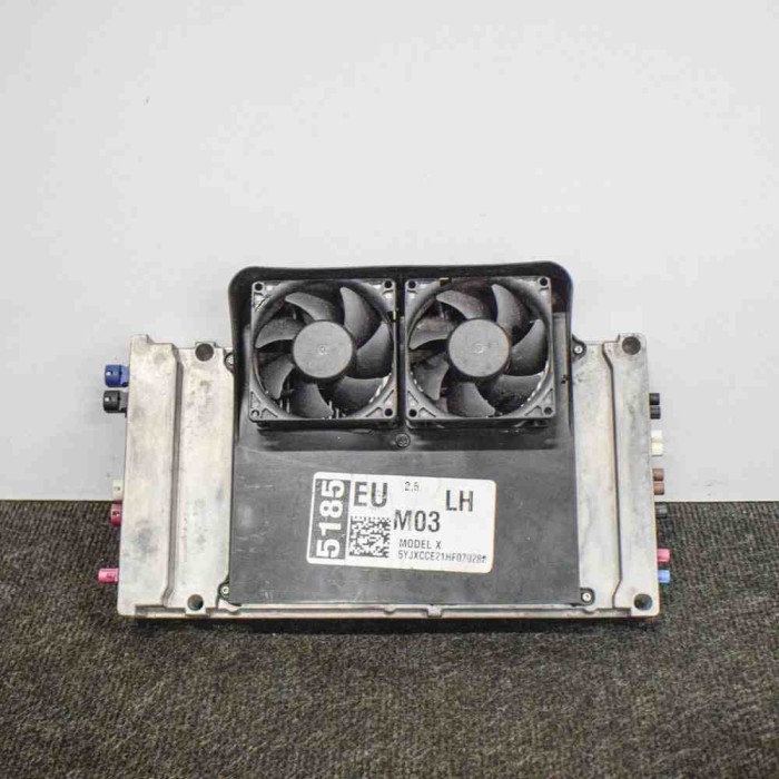 Alt modul de control TESLA MODEL X 2018 OEM: 1125800-00-B 10647968