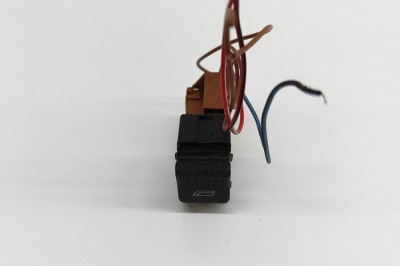Buton geam ușă dreapta față AUDI A8 D2 4D2, 4D8 1997 OEM: 4D0959855,4D09598550IC 29952811 foto