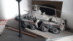 + Macheta 1/35 asamblata si vopsita - Sd.kfz 232 8 rad + foto