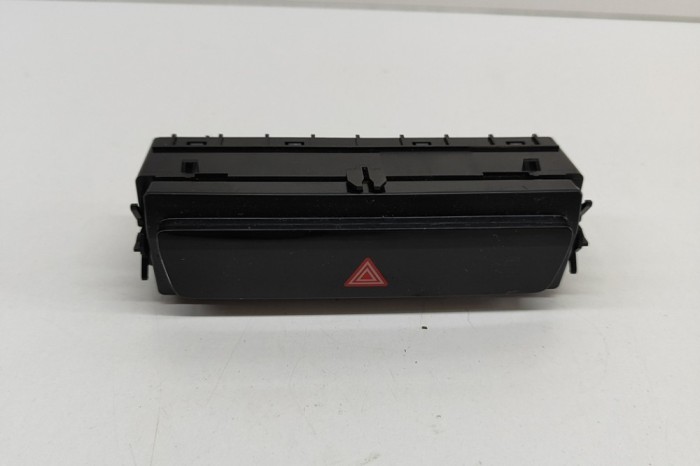Buton de avarie AUDI Q4 SUV F4B 2022 OEM: 85E925301P 22750429