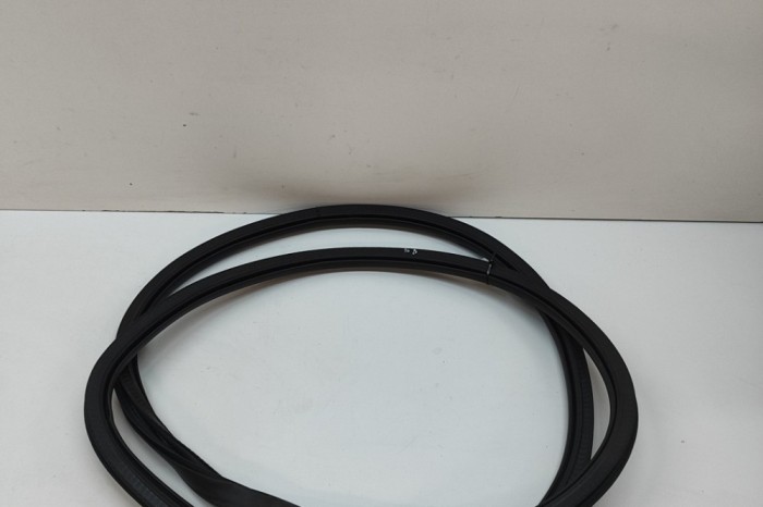 Garnitura ușă dreapta față LAND ROVER RANGE ROVER SPORT L461 2024 OEM: N9X2-20708-A | 29502742
