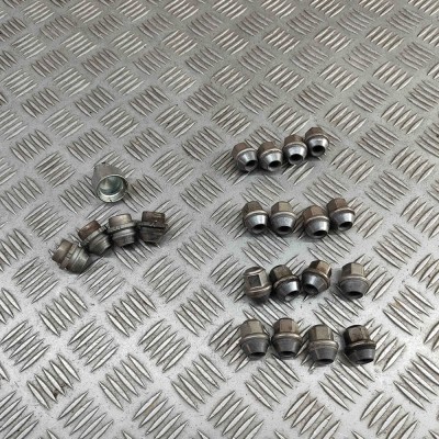 Set prezoane roata FORD PUMA J2K, CF7 2022 OEM: 77FB-1711-AC 31865433 foto