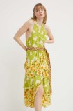 Never Fully Dressed rochie din bumbac culoarea verde, maxi, evazată