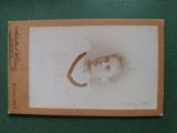 Fotografie galerie ,atelier ADALBERT WERNER -MUNCHEN ,dimensiuni 11 cm x 6 cm, anul 1885 , TANARA ELEGANTA ,