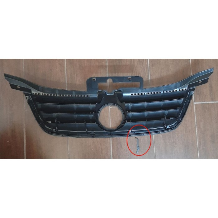 Grila radiator Vw Caddy Iii/ Life (2k),Exceptie Life 03.2004-06.2010, Vw Touran (1t),Except Life 02.2003-12.2006, Negru, 1T0853651C CLEMA RUPTA