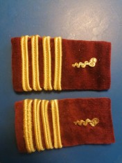 Grade militare Capitan Medic epoleti suport grade veston comunism RSR -