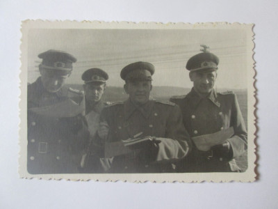 Fotografie colectie 116 x 78 mm ofiteri romani si germani WWII foto