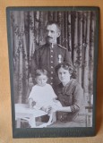 Ofiter decorat, poza pe carton, fotografie veche de colectie, anii 1920