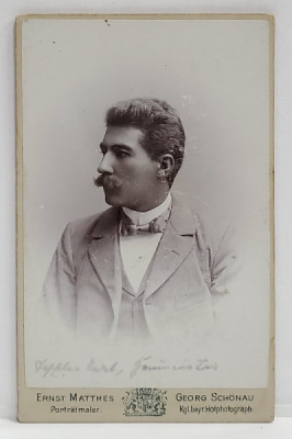 FOTOGRAFIE C.D.V. , STUDIO ERNST MATTHES und GEORGE SCHONAU , NURNBERG, BARBAT CU COSTUM SI PAPION , CCA . 1900 foto