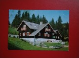 CARTE POSTALA - MUNTII BUCEGI - CABANA POIANA IZVOARELOR