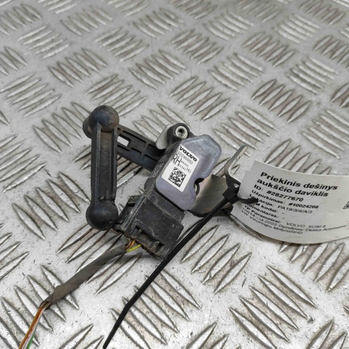 Senzor de nivel &icirc;nălțime dreapta față VOLVO XC90 II 2022 OEM: 32246992,31406563 28277670