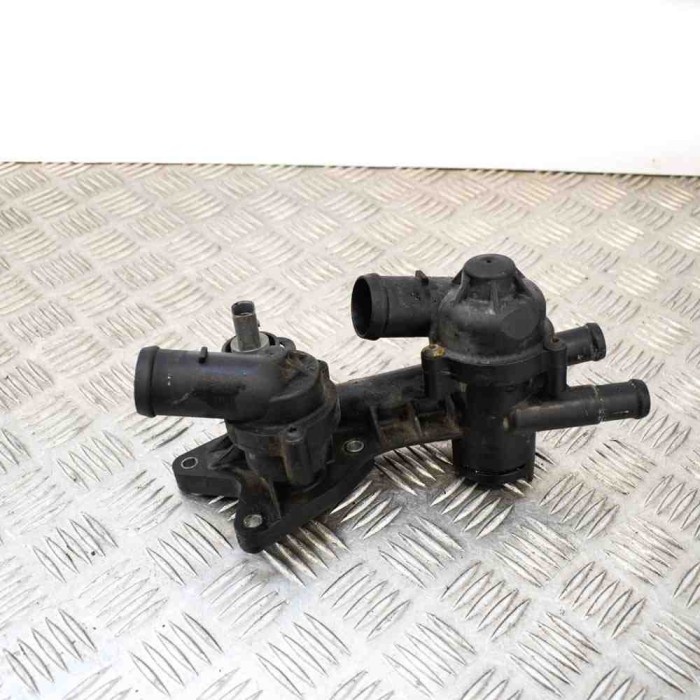 Termostat VW GOLF V 1K1 2008 OEM: 03C121025S03C121111P 3372592