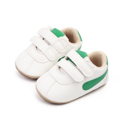 Adidasi albi cu insertie laterala verde (Marime Disponibila: 3-6 luni (Marimea foto