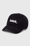 Kust. sapca culoarea negru, cu imprimeu