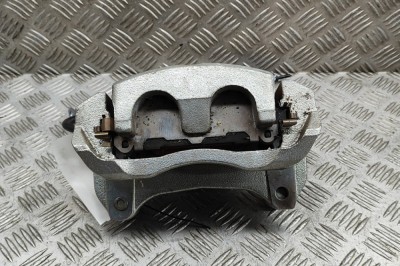 Etrier de fr&amp;acirc;nă dreapta față LEXUS RX _LA1_, _LH1_ 2023 OEM: 47730-48220 26924223 foto
