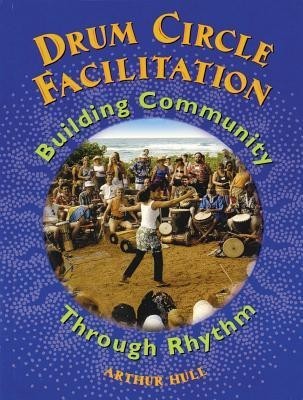 Drum Circle Facilitation: Building Community Through Rhythm foto
