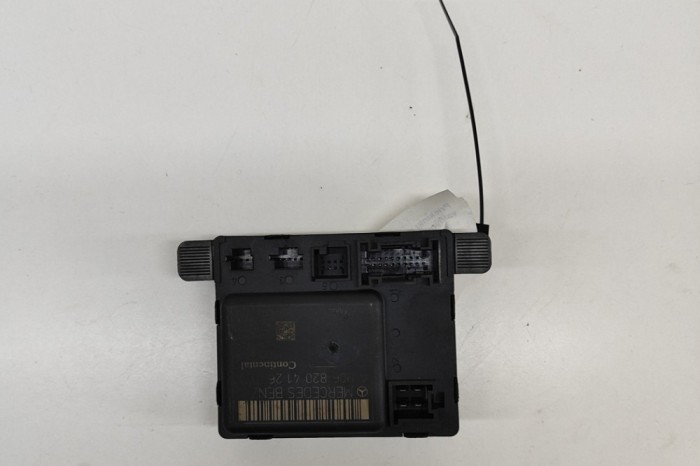 Modul de control ușă dreapta față MERCEDES-BENZ SPRINTER 3,5-t Furgon 906 2013 OEM: A9068204126 | 22479110