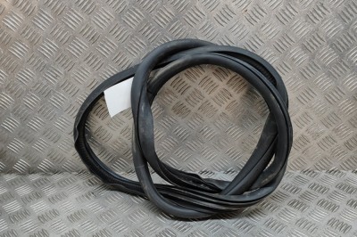Garnitura ușă dreapta spate MERCEDES-BENZ C T-Model S205 2018 OEM: A2056970251 | 28989436 foto