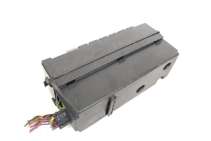 Panou de siguranțe LAND ROVER DISCOVERY IV L319 2012 OEM: CH22-14290-ARB 10702940