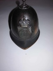 Clopot alama in forma de casca cascheta de politie Metropolitan Anglia foto
