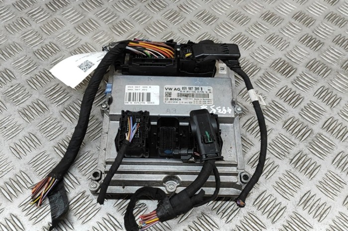 Unitate de control motor AUDI Q7 4M 2016 OEM: 059907309B,0281030218,1039S77253,4M0907401 | 28423878