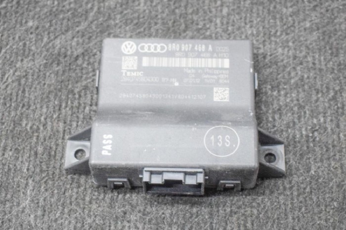 Unitate de control Gateway AUDI A4 8K2, B8 2012 OEM: 8R0907468A,2840745804300 | 11379192