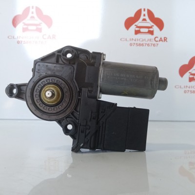 Motoras Macara Dreapta Spate VW Golf V 2008 foto