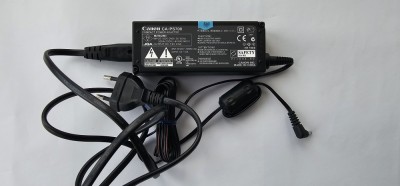 INCARCATOR CANON CA-PS700 LA 7,4 V -2 A foto