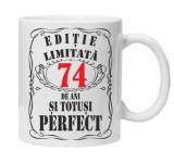 Cana alba personalizata &quot;editie limitata&quot;, 74 ani, INOVATIX&reg;. 330ml