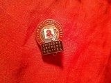 Insigna veche Cuba - Alfabetizarea - Brigada Conrado Benitez , metal si email, h=2cm