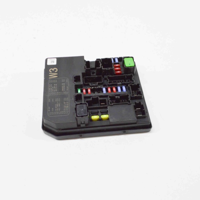 Modul panou de siguranțe NISSAN LEAF ZE0 2014 OEM: 284B7-3NE3A,521772F07