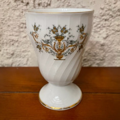 PAHAR/ POCAL DIN PORTELAN FIN, CU MARCAJ ROYAL TETTAU BAVARIA ANNO 1794 H12cm