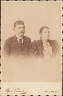 HST P2/100 Poza cuplu studio Schwarz București foto