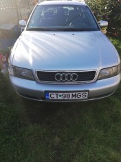 Audi a4 model vechi foto