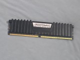 Memorie RAM Corsair Vengeance LPX 8GB DDR4 2666MHz CL16 CMK32GX4M4A2666C16