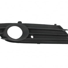 Grila proiector ceata dreapta cu gaura proiector Opel Astra H 2004-2007