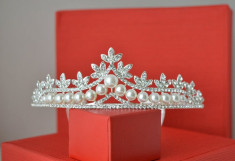 Diadema / Tiara mireasa Gorgeous Pearls foto