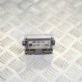 Amplificator de antena AUDI A6 4G2, C7, 4GC 2015 OEM: 4H0035456