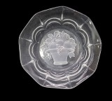 FARFURIOARA VINTAGE DIN STICLA PRESATA, GRAVURA COSULET CU FRUCTE