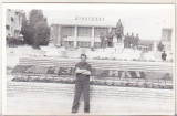 Bnk foto Sfantu Gheorghe - Casa de cultura a sindicatelor si statuia M Viteazul, Alb-Negru, Romania de la 1950, Cladiri