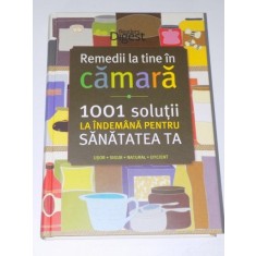 REMEDII LA TINE IN CAMARA. 1001 SOLUTII LA INDEMANA PENTRU SANATATEA TA de SARA ALTSGUL si PAMELA HOPS 2014