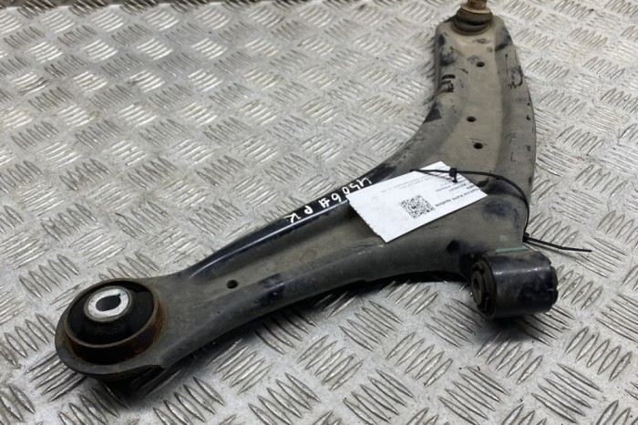 Braț inferior st&acirc;nga față FORD PUMA J2K, CF7 2023 OEM: L1TC-3051-AB,L1TC-3051 26388321