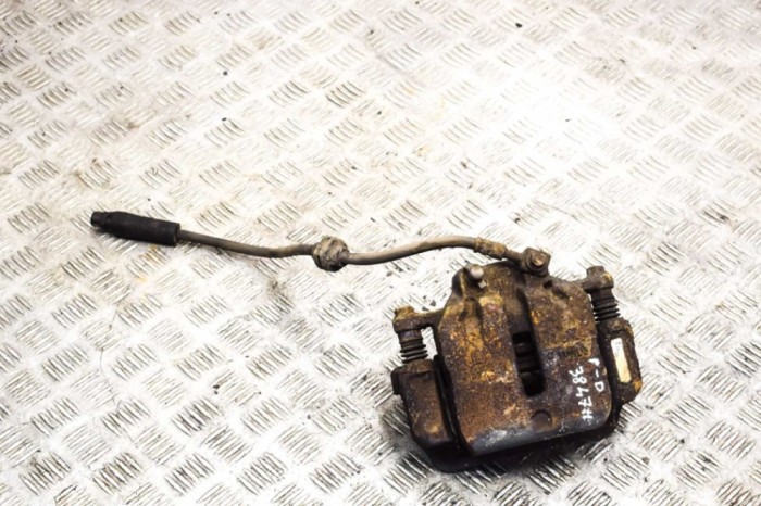 Etrier de fr&acirc;nă dreapta față JEEP COMMANDER XK, XH 2007 17495638