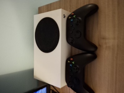Xbox series s+2manete foto