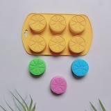 Forma din silicon pentru bomboane, forma rotunda, 6 alveole,diverse culori,19x11x1.8 cm